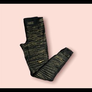 🥰Womens Nike dry-fit leggings